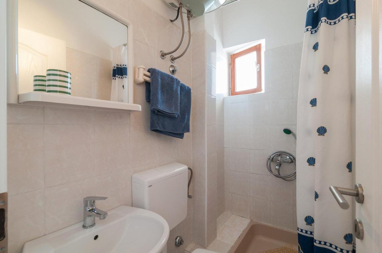 Apartman Neven พอดโกรา ภายนอก รูปภาพ